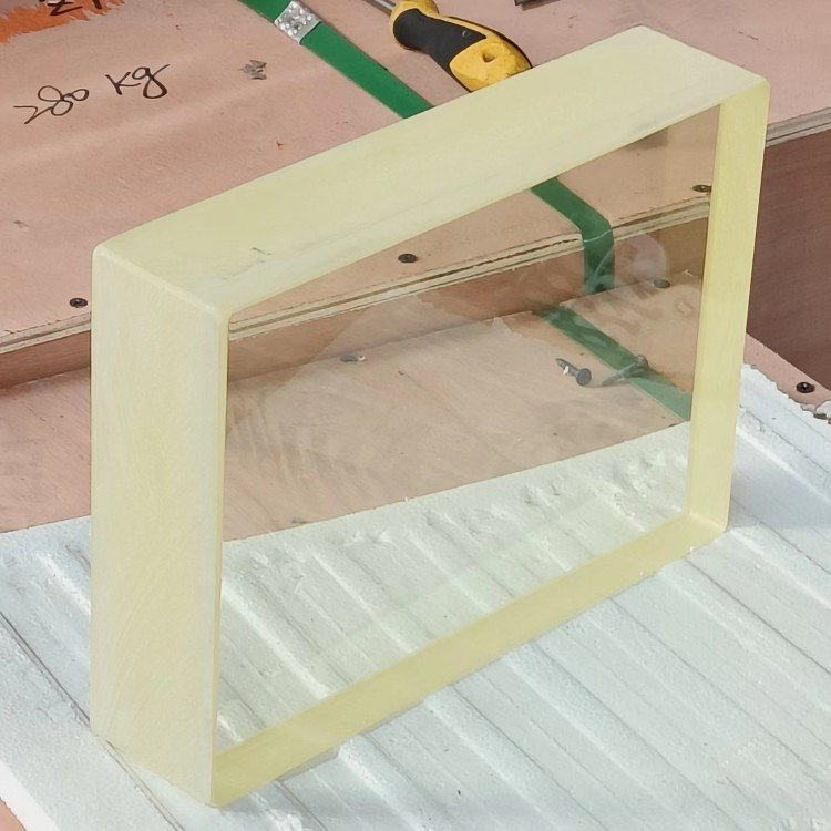 鞍山铅玻璃是什么材料做的